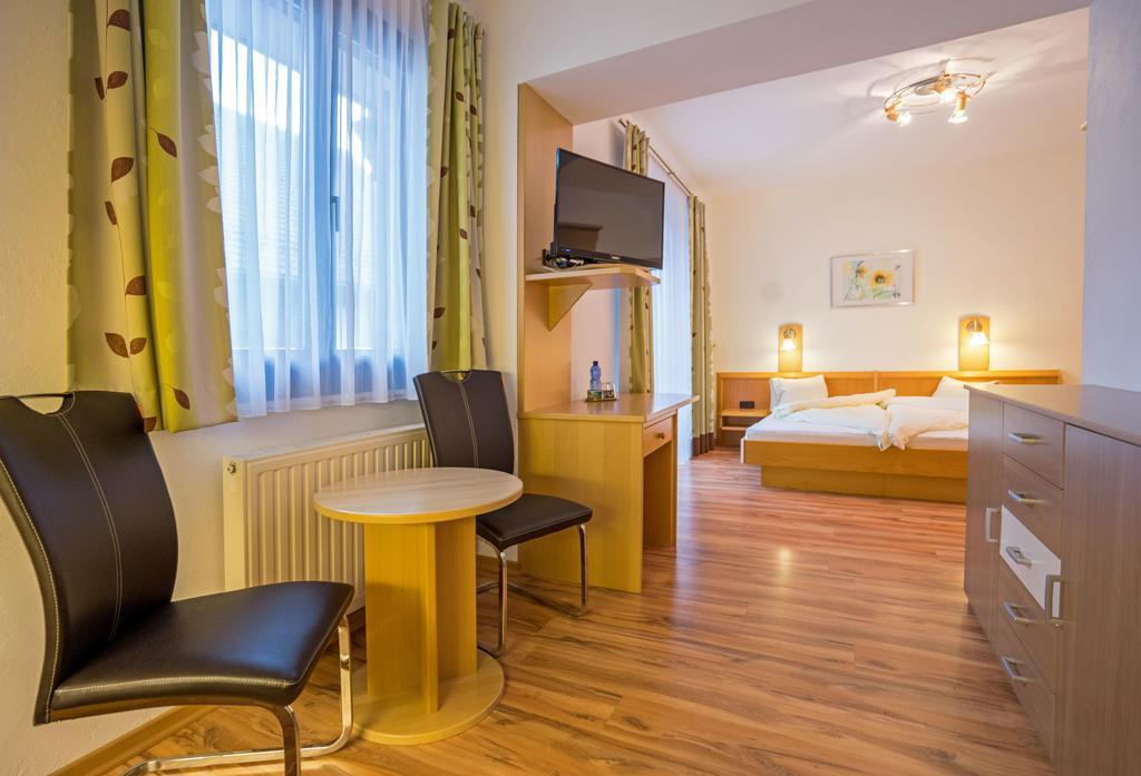 Haus Stampfer Hotell Weissensee Rom bilde